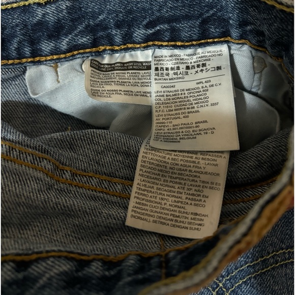 🤍 Custom Levi Jeans - Picture 11 of 15